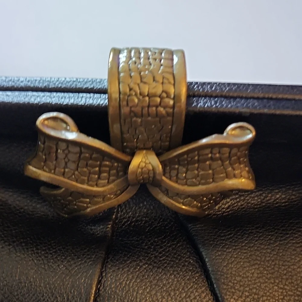 Betsey Johnson Vintage "Bow-nanza" Satchel. - Picture 4 of 15